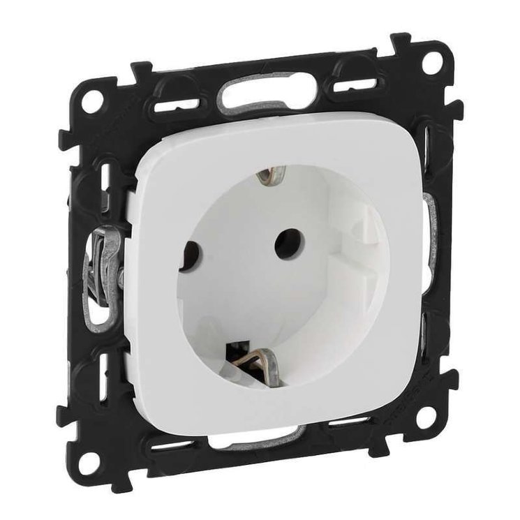 Розетка 1-м СП Valena Allure 16А IP2X 250В 2P+E безвинтов. клеммы с лицев. панелью механизм бел. Leg 753721